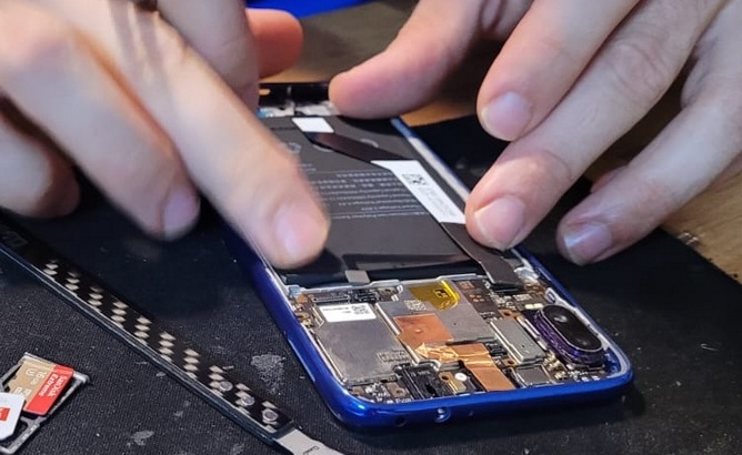 GujaPhone Reparation Ecrans Telephones Portables Smartphones